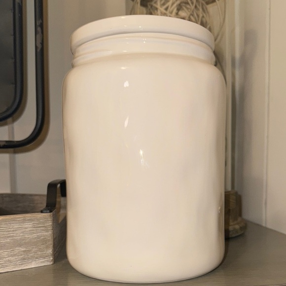 RAE DUNN Artisan Magenta White Ceramic ‘Flour’ Canister Cookie Jar Container - Picture 6 of 16